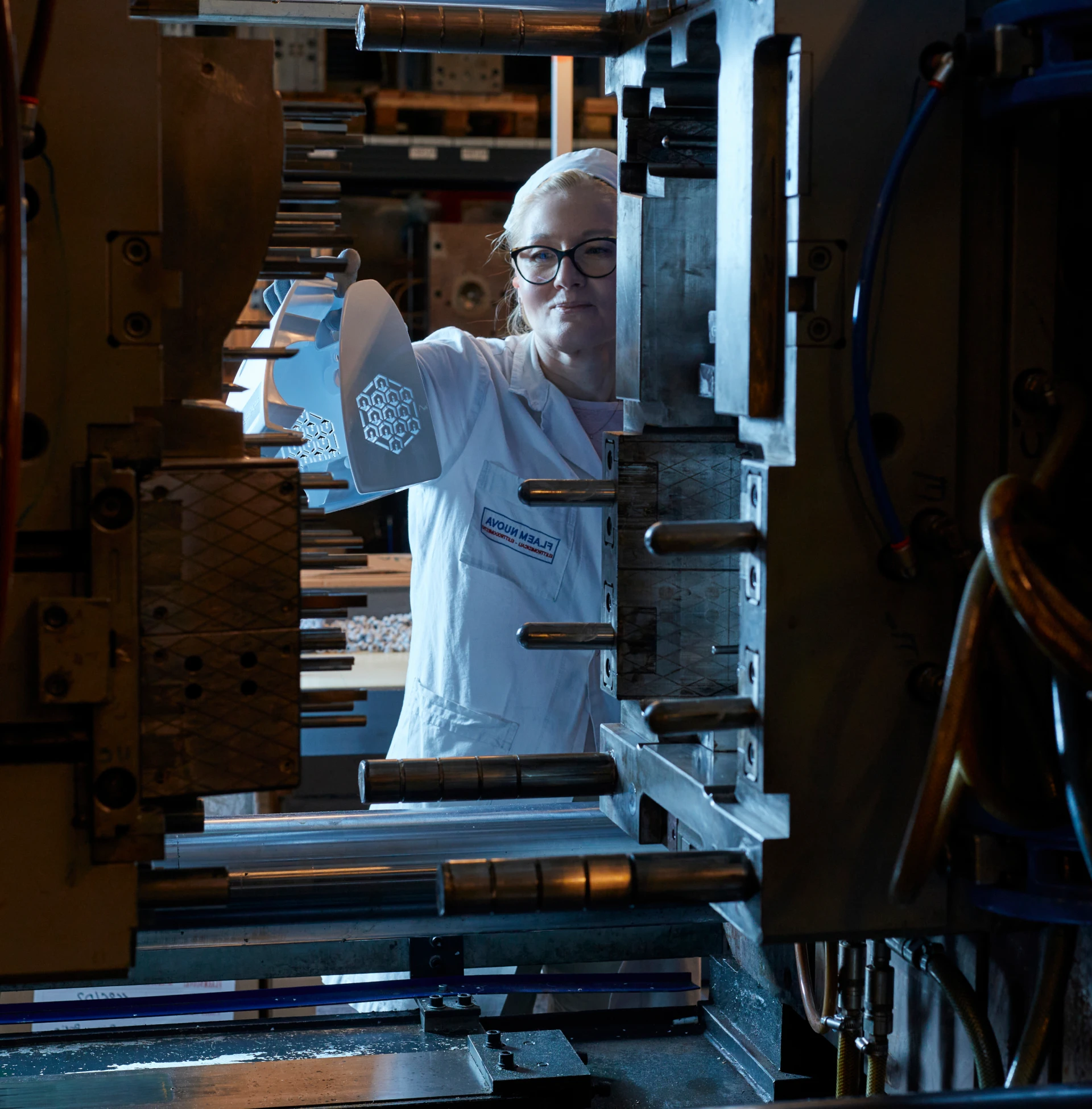 ricercatrice-gruppo-flaem